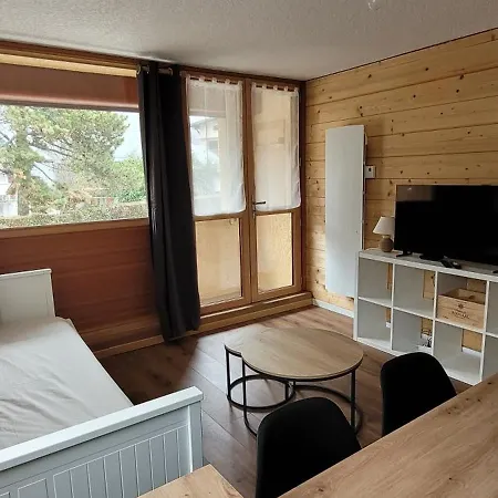 Cosy Lary Soulan *